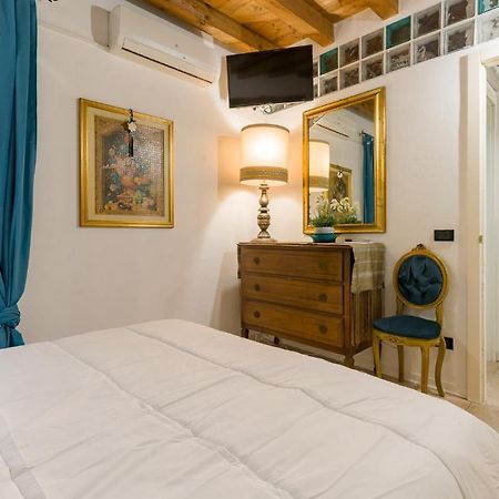 Apartamento Fairy Studio In Verona Exterior foto